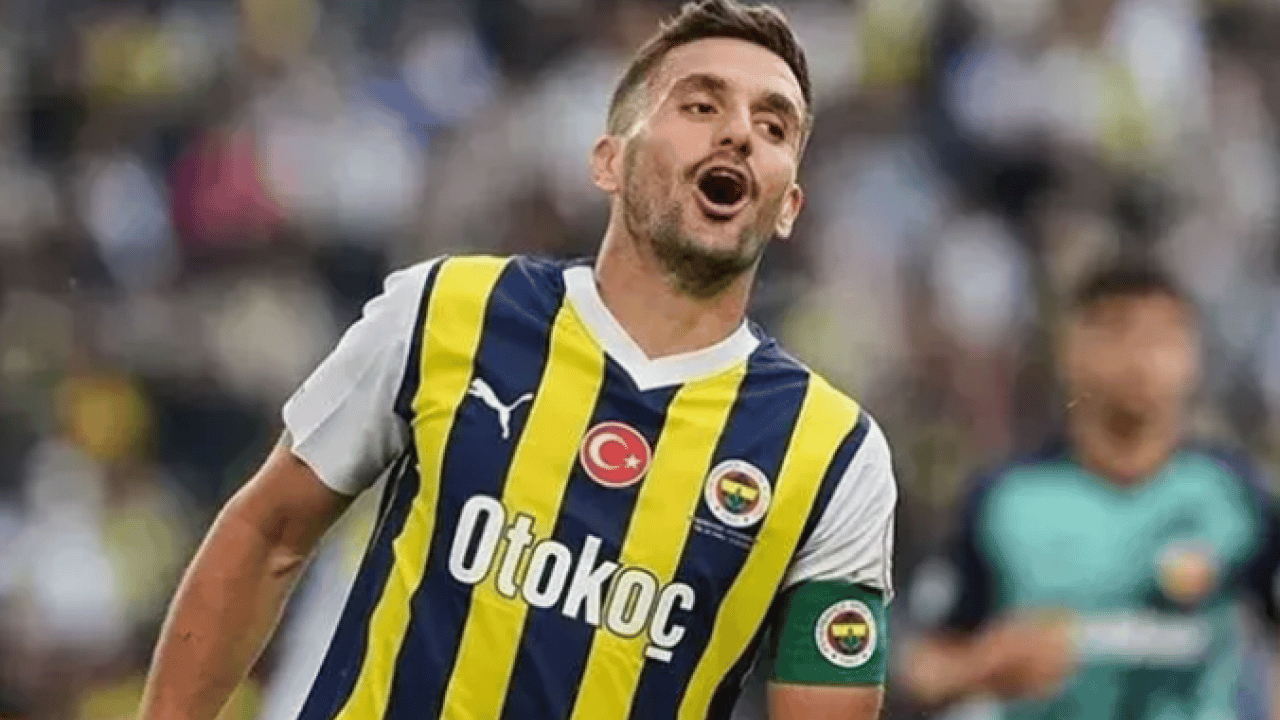 Foto - Bu kafayla futboldan iflas etti artık! Eskiye rağbet olsaydı bit pazarına nur yağardı Mourinho!