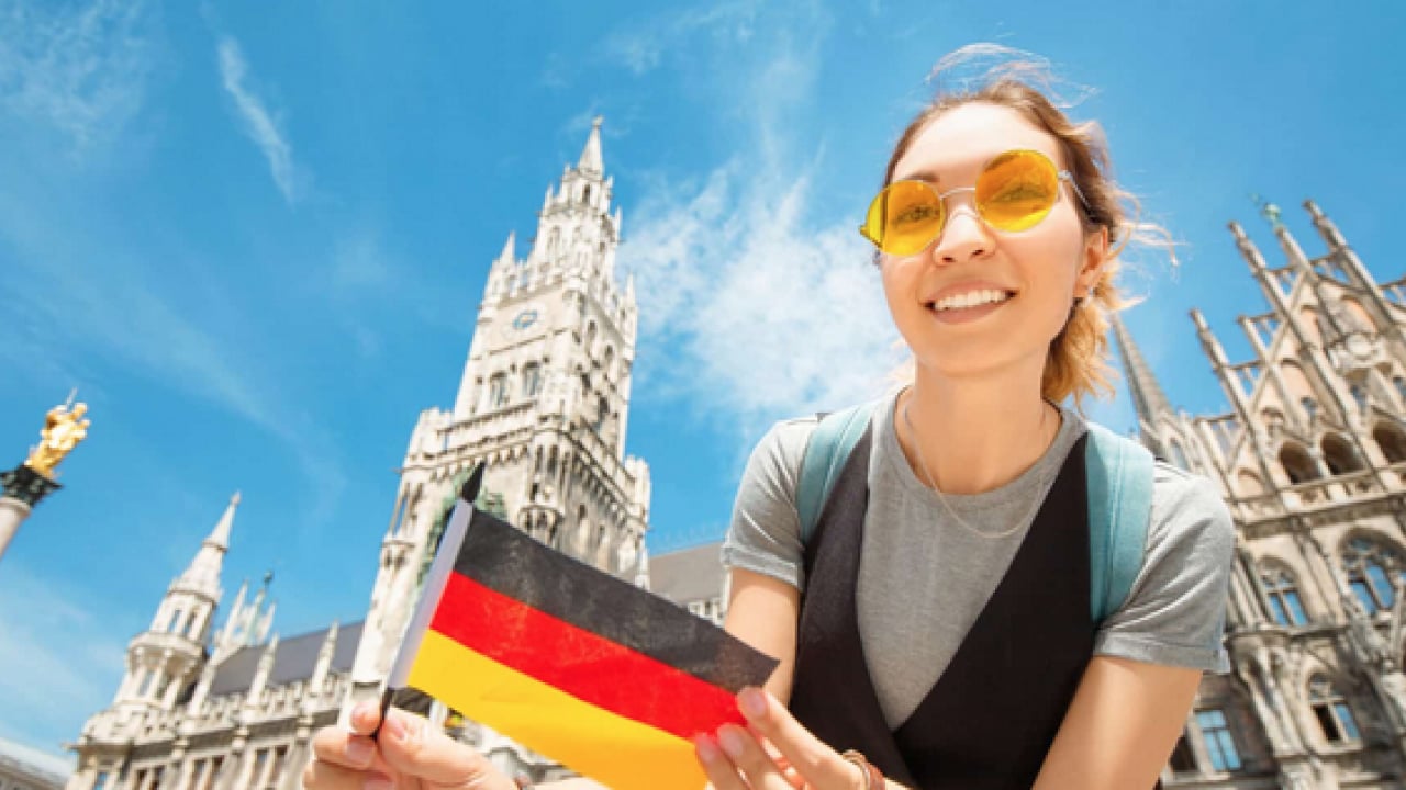 Foto - Bu kararı alıyorlar teker teker: Ekonomik ve güvenlik kaygılar had safhada: Alman gençler kaçıyor