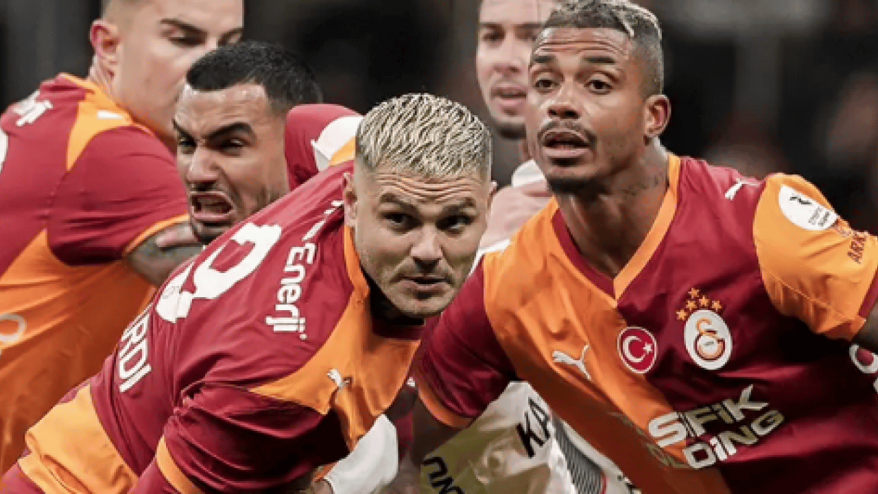 Foto - Bu kararlar artık bekleniyor: Okan Buruk Onu Takımda İstemiyor! Galatasaray'da Ayrılık Kaçınılmaz Hale Geldi