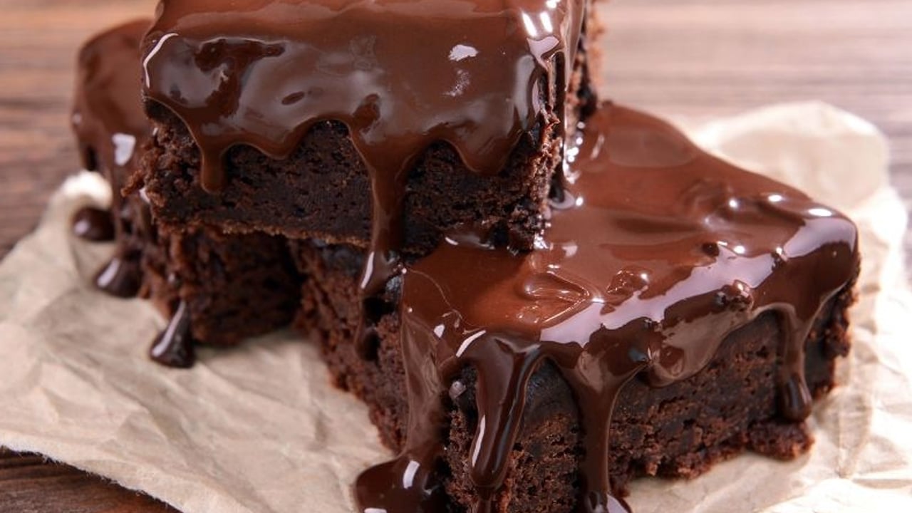 Foto - Bu kek 90’lıların... Islak Kek (Kuntakinte): Yeni değil ama klasik kek formundan uzak! Peki, Islak kek aynı mı?