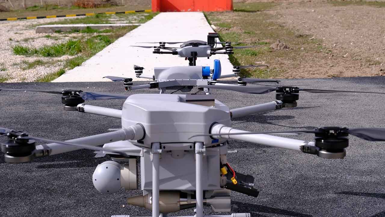 Foto - Bu kez TB2 SİHA değil! Hiç akla gelmeyecek ülkeler Türkiye'ye 'bize de satın' demeye başladı