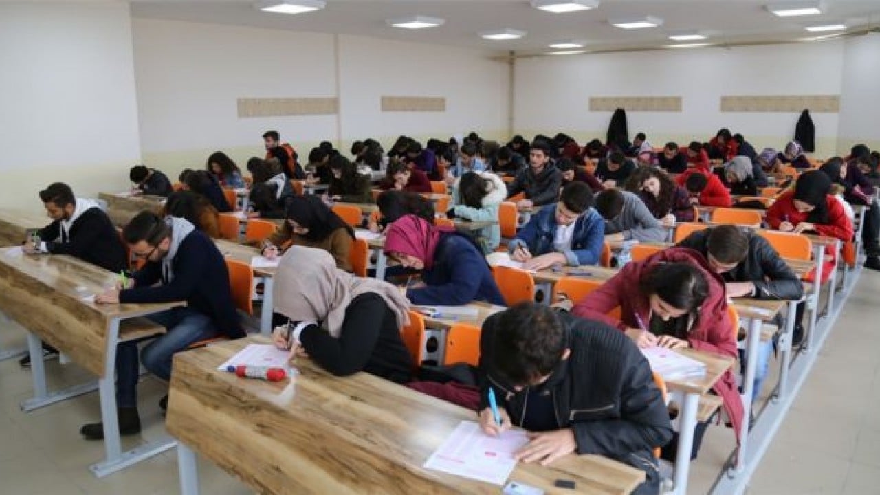 Foto - Bu konular çok popüler KPSS’ye girecek adaylara güncel tüyo