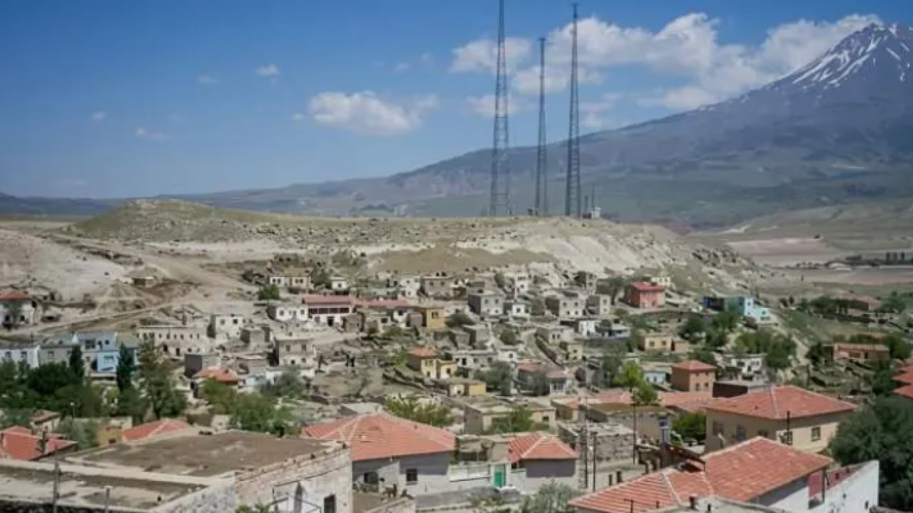 Foto - Bu köyde 1 kişi yaşıyor: İşte bayramda bile boş kalan köyler!