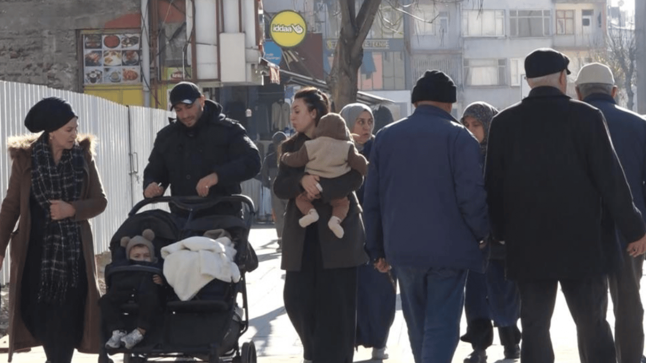 Foto - Bu mesajla gelen linke sakın tıklamayın! Bütün hesaplarınız boşalabilir!