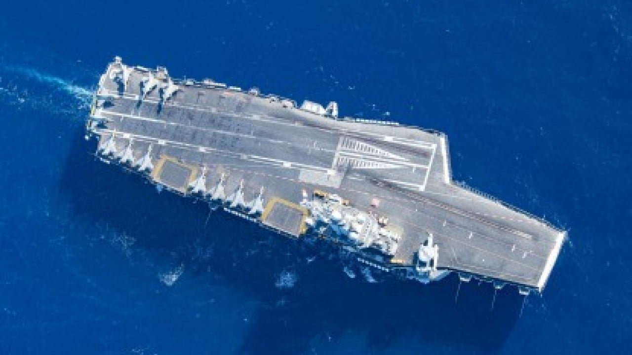 Foto - 'Bu nasıl bir zaafiyet' dedirtti: Milyar dolarlık uçak gemisi ifşa oldu