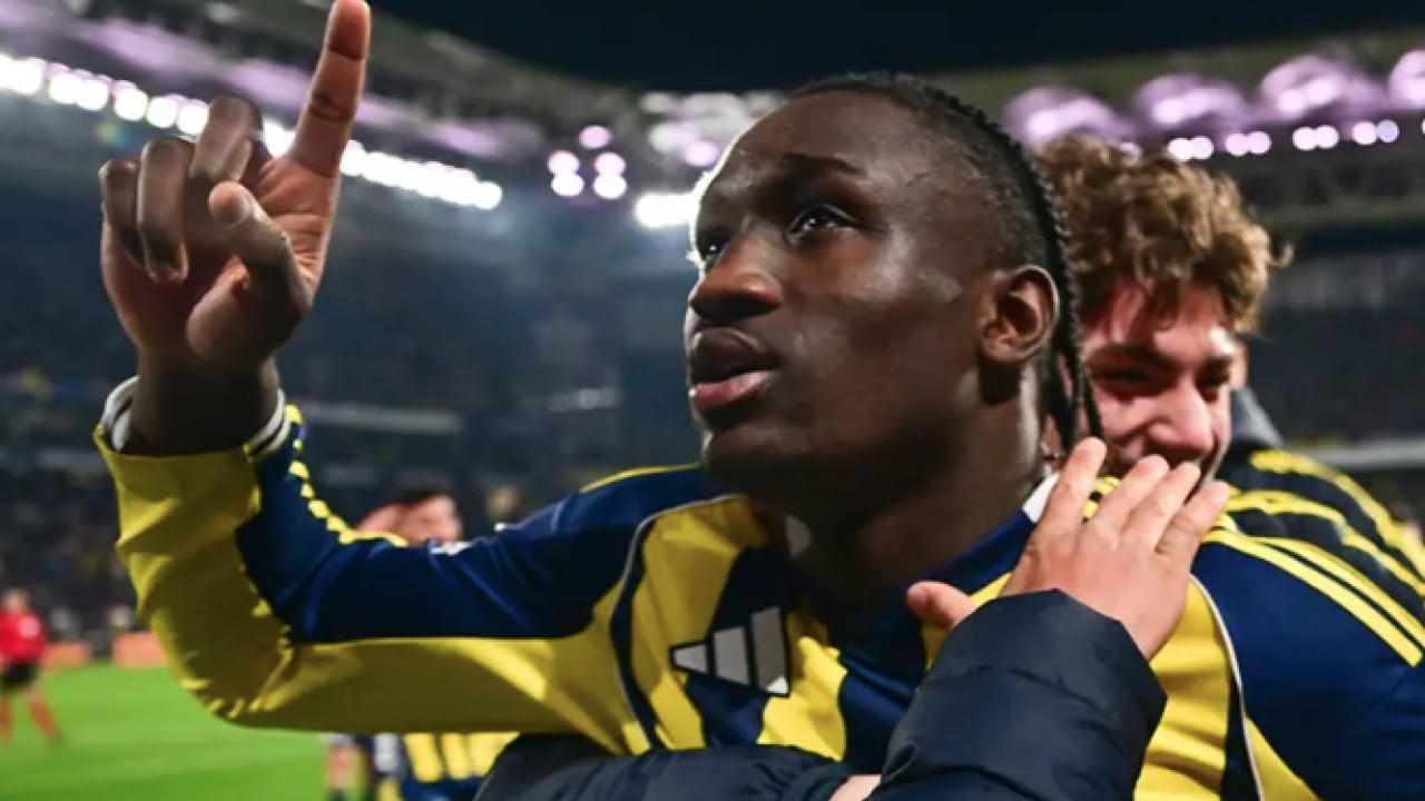 Foto - Bu nasıl iş böyle: İleri değil geri gidiyor: Fenerbahçe'ye Sidiki Cherif şoku