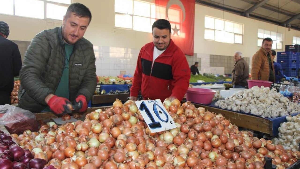 Foto - Bu pazarda soğanın fiyatı 7 aydır aynı! Ekmekten bile ucuz