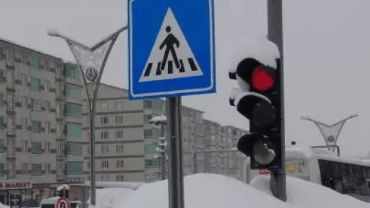 Foto - Bu sefer Rusya değil Türkiye: Bitlis'te şaşkına çeviren manzara!