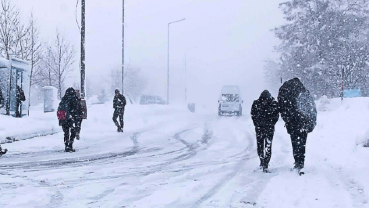 Bu tarihe dikkat! 11 Aralık'ta kar yağacak şehirler açıklandı