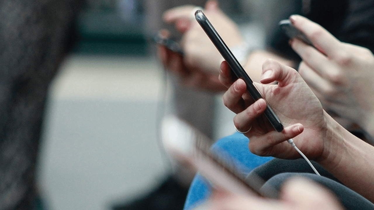 Bu telefonu alanlar yaşadı! O marka kullanıcılarına geri ödeme yapacak