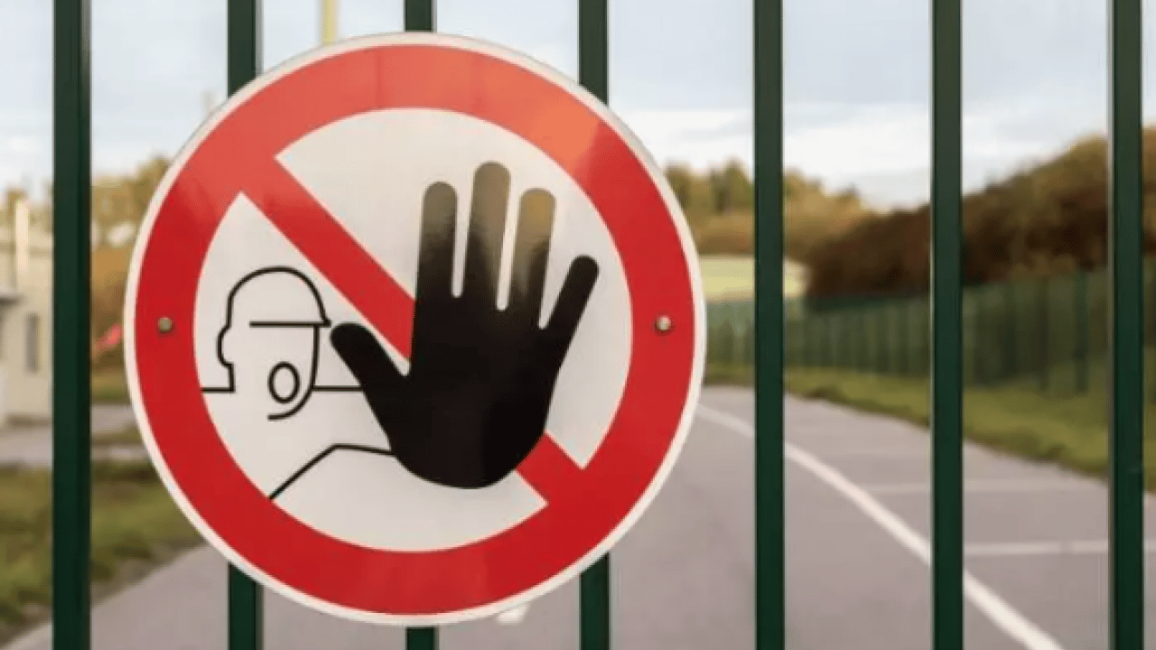 Bu ülkede ölmek yasak! İşte en saçma yasaklar!