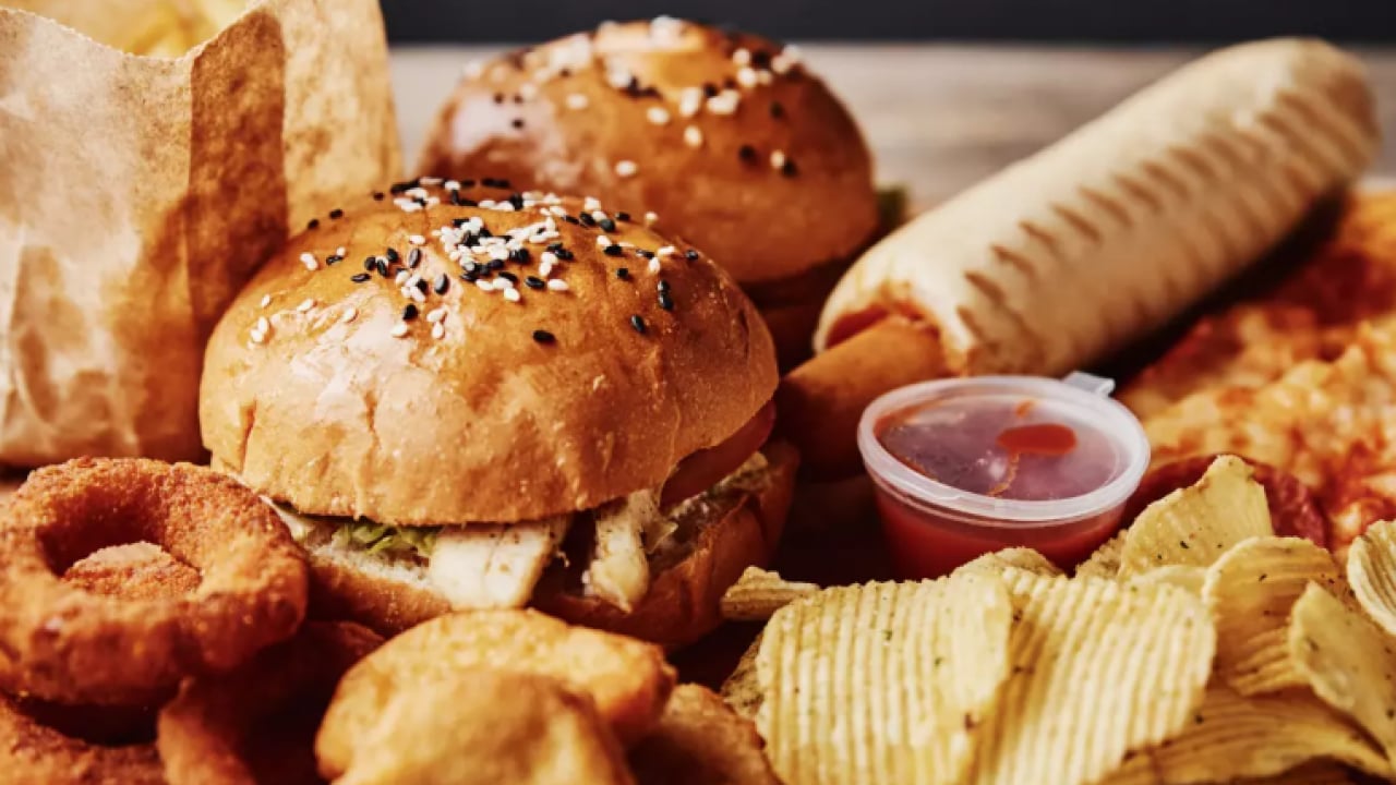 Foto - Bu yemekleri ağzınıza bile sürmeyin: 10 dakikada 2 ay yaşlandırıyor!