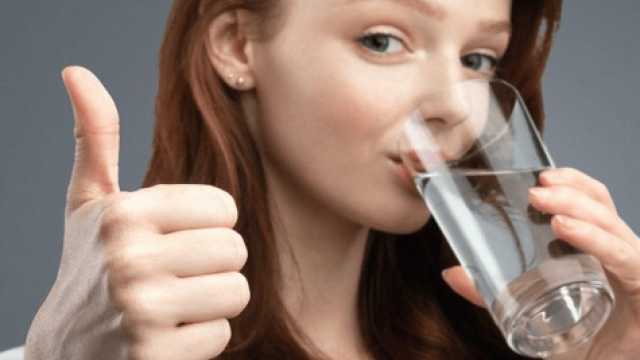 Foto - Bu yöntemi devreye almalısınız! Su tüketimiyle ilgili doğru bilinen yanlışlar! Günde kaç bardak su içilir?