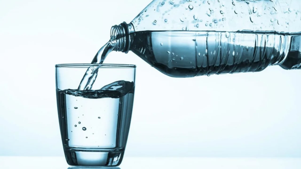 Foto - Bu yöntemi devreye almalısınız! Su tüketimiyle ilgili doğru bilinen yanlışlar! Günde kaç bardak su içilir?