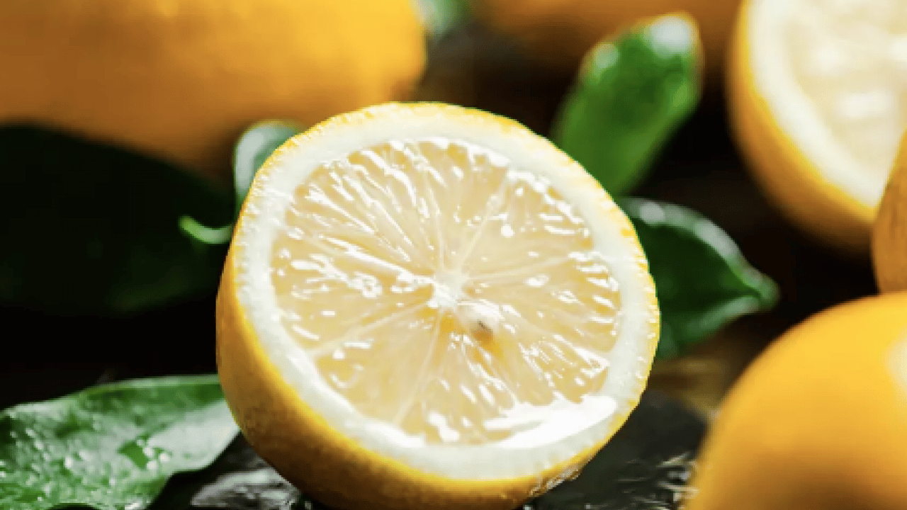 Foto - Bu yöntemi duyunca çok şaşıracaksınız: Kutu kutu kolajene bedel: Limon sıkıp için ve etkisine bakın...