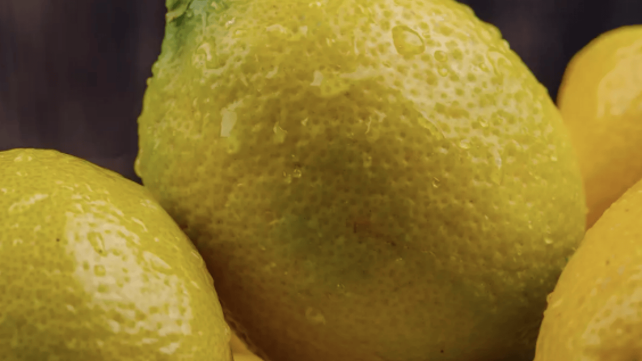 Foto - Bu yöntemi duyunca çok şaşıracaksınız: Kutu kutu kolajene bedel: Limon sıkıp için ve etkisine bakın...