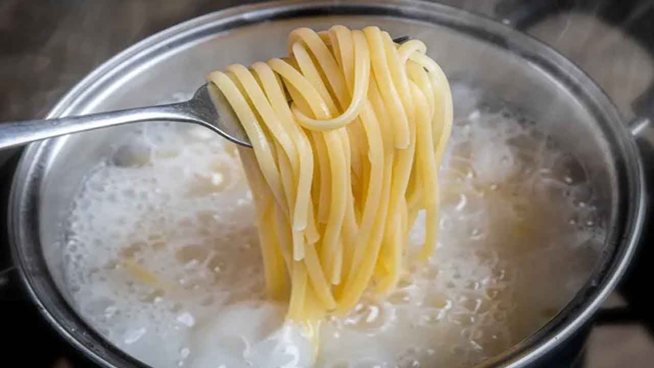 Foto - Meğer yıllardır yanlış biliyormuşuz! Zayıflatan makarna - diyet makarna pişirme yöntemi