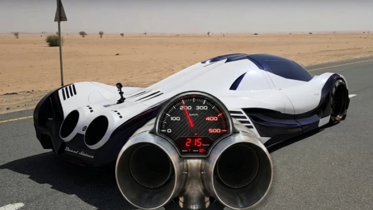 Bugatti ve Ferrari’yi rakip bile görmedi! İşte dünyanın en hızlı arabası