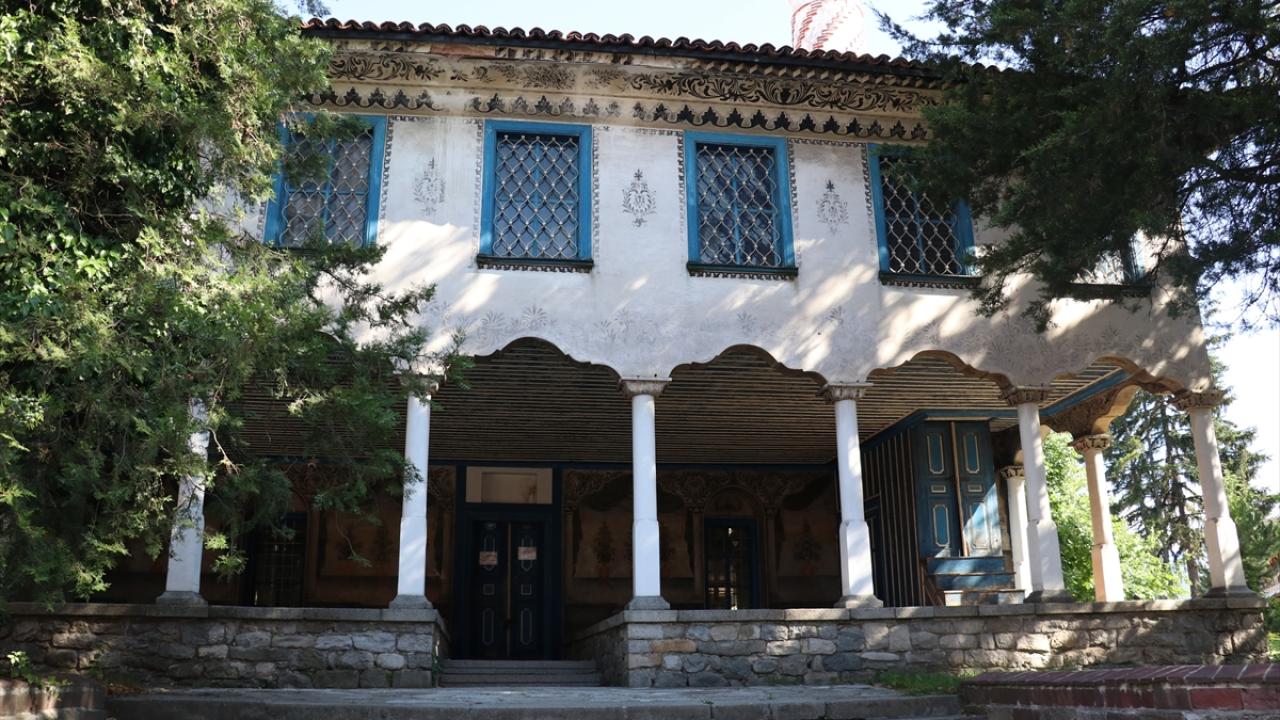 Foto - Bulgaristan'da Osmanlı mirası: Bayraklı Camii! Barok süslemeleriyle öne çıkıyor