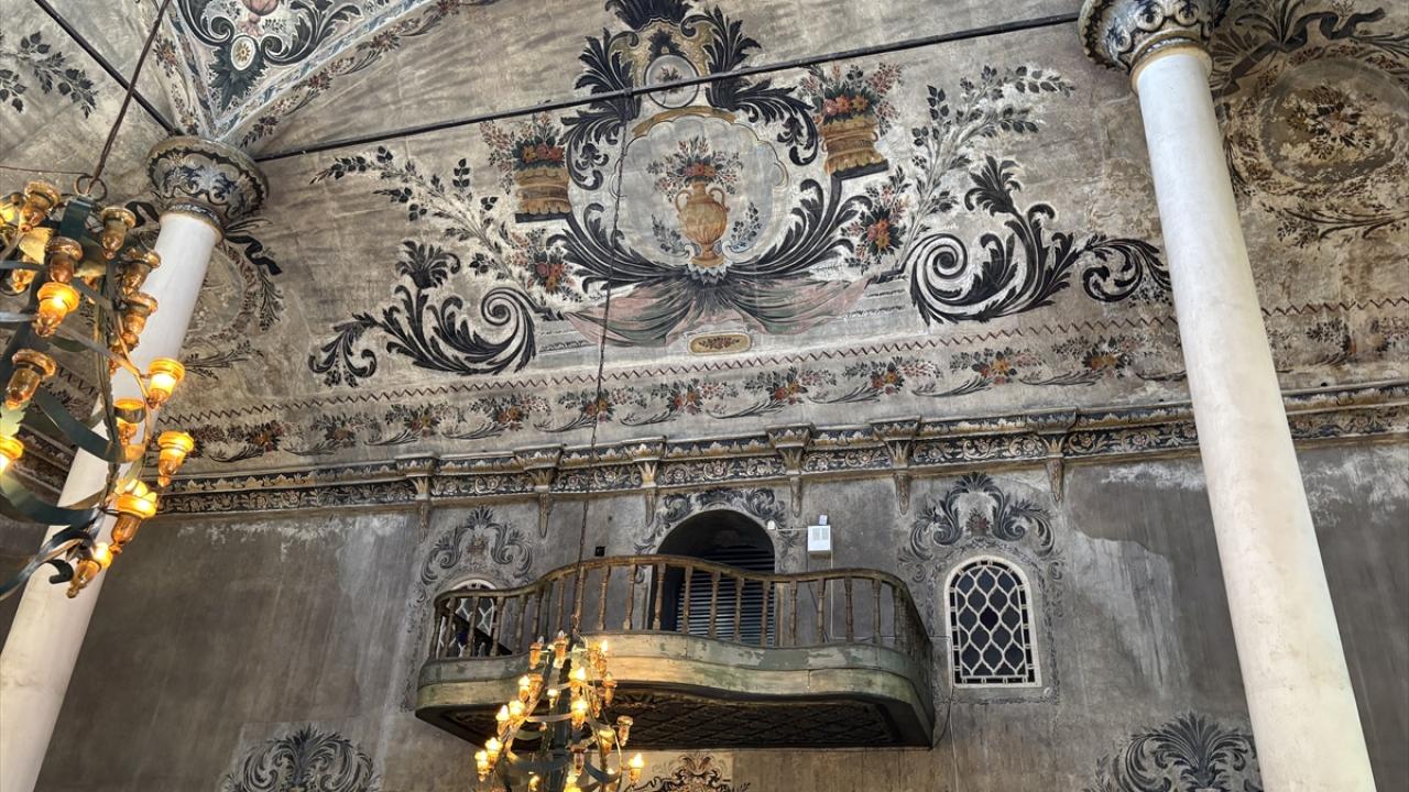 Foto - Bulgaristan'da Osmanlı mirası: Bayraklı Camii! Barok süslemeleriyle öne çıkıyor