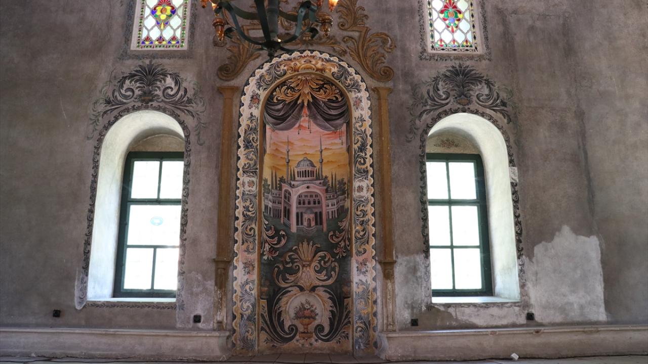 Bulgaristan'da Osmanlı mirası: Bayraklı Camii! Barok süslemeleriyle öne çıkıyor