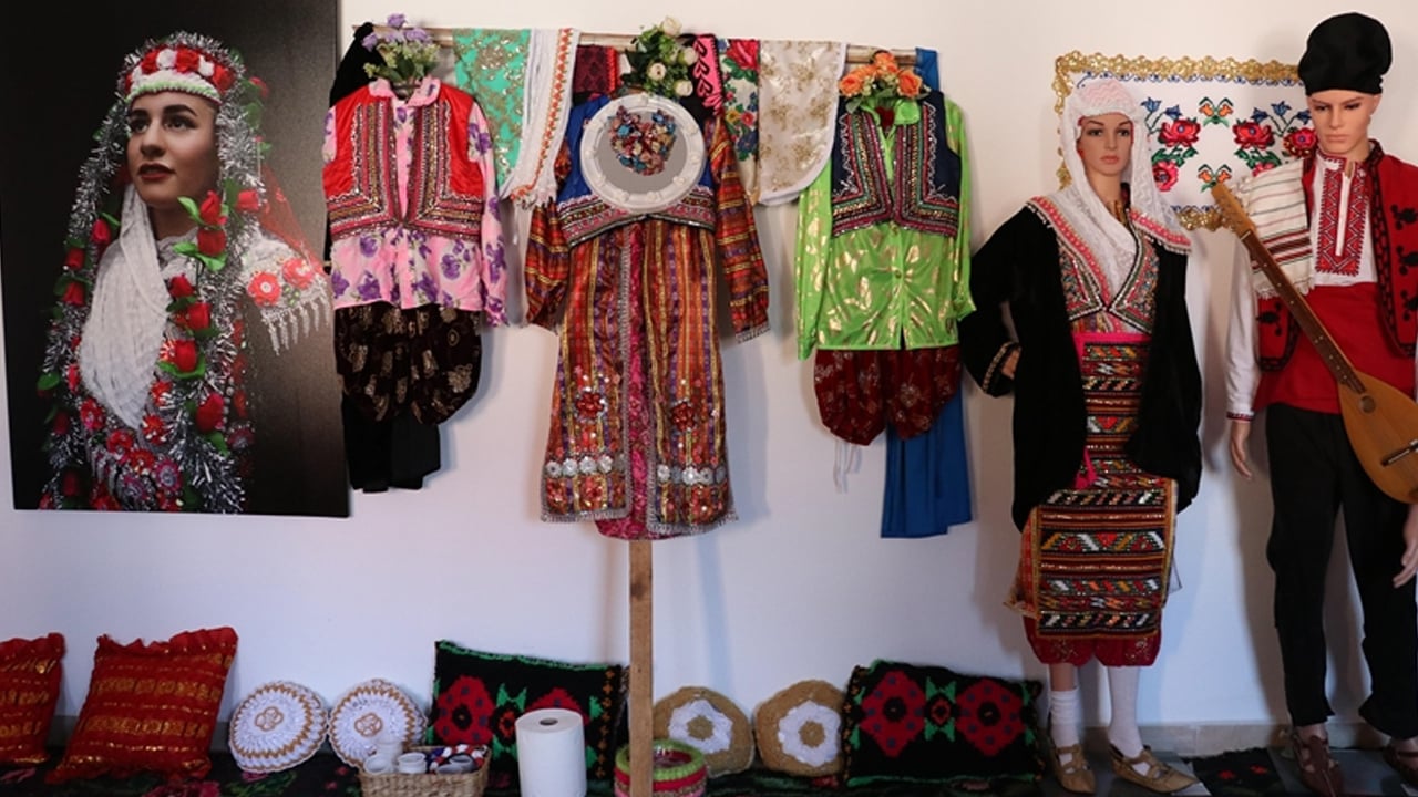 Foto - Bulgaristan'ın Müslüman köyünde binlerce yıllık 'Gelina' düğün geleneği sürüyor