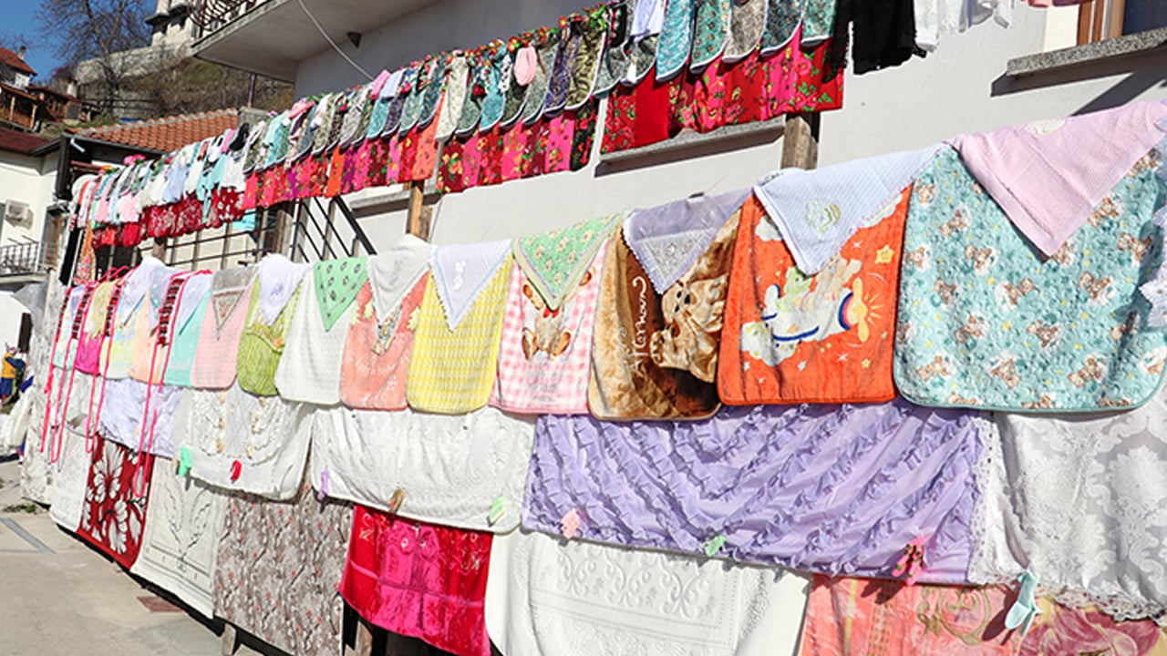  Bulgaristan'ın Müslüman köyünde binlerce yıllık 'Gelina' düğün geleneği sürüyor