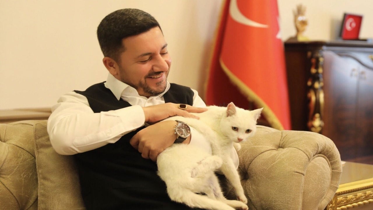 Foto - Bunlar bizi yönetecek öyle mi? Belediye başkanının kahvaltı sofrası ortalığı karıştırdı 