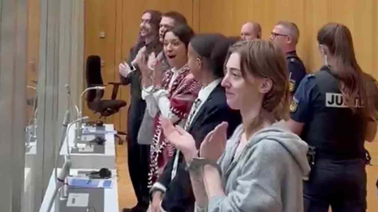 Foto - Bunlar da Hristiyan mücahitler! Katliamlar sürerken başını öteye çeviren Müslümanlar ders alsın!