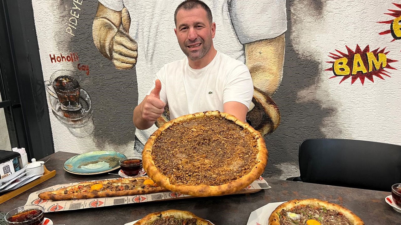 Bunu da yaptılar! Bakın bu pidenin içinde ne var?