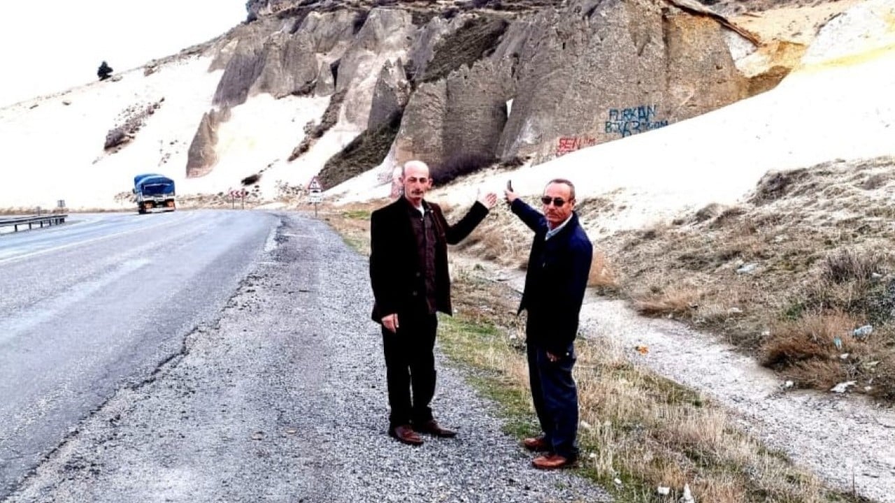 Foto - Bunu da yaptılar! Peribacalarına sprey boyalı tahribat