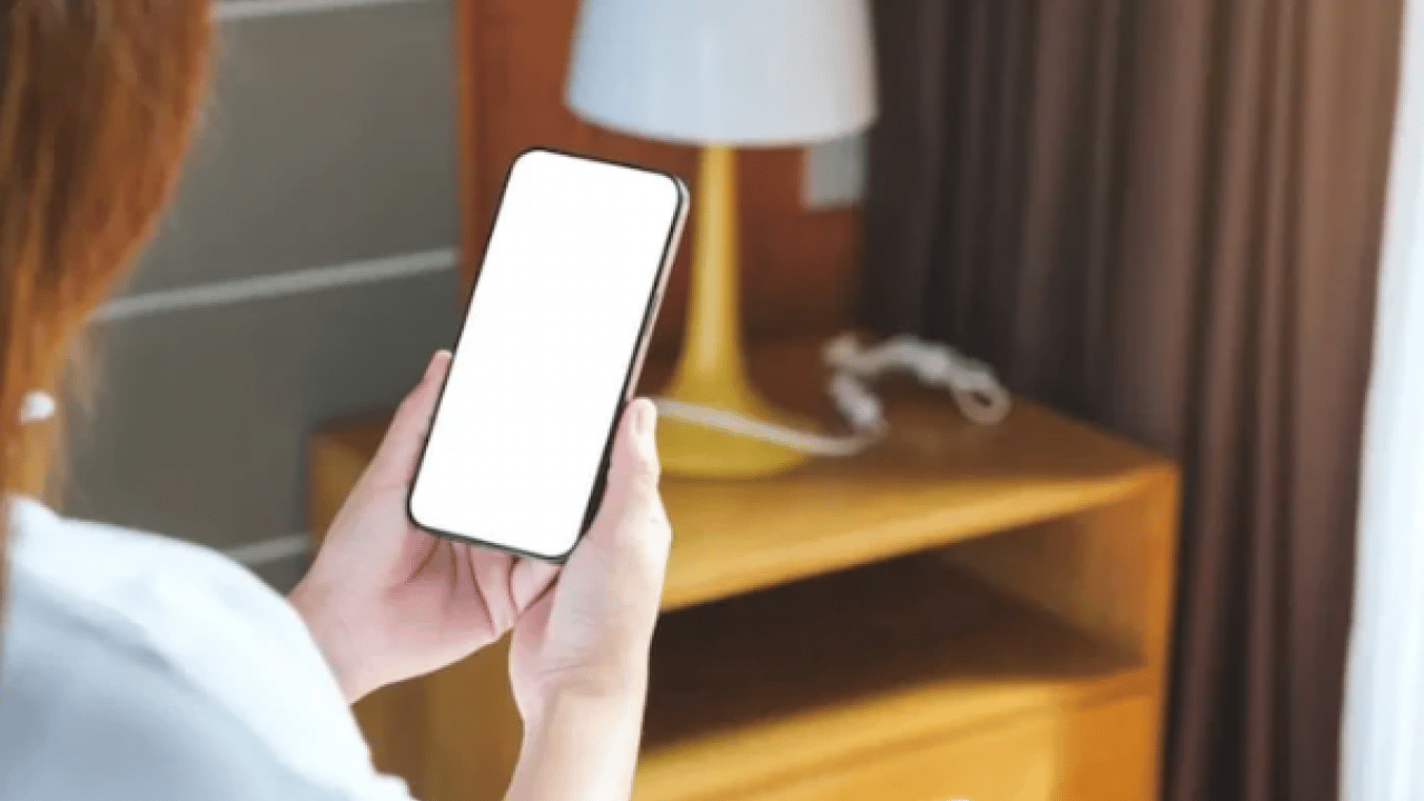 Foto - Bunu kimse bilmiyor: İşte telefonla gizli kamerayı tespit etmenin yolu!