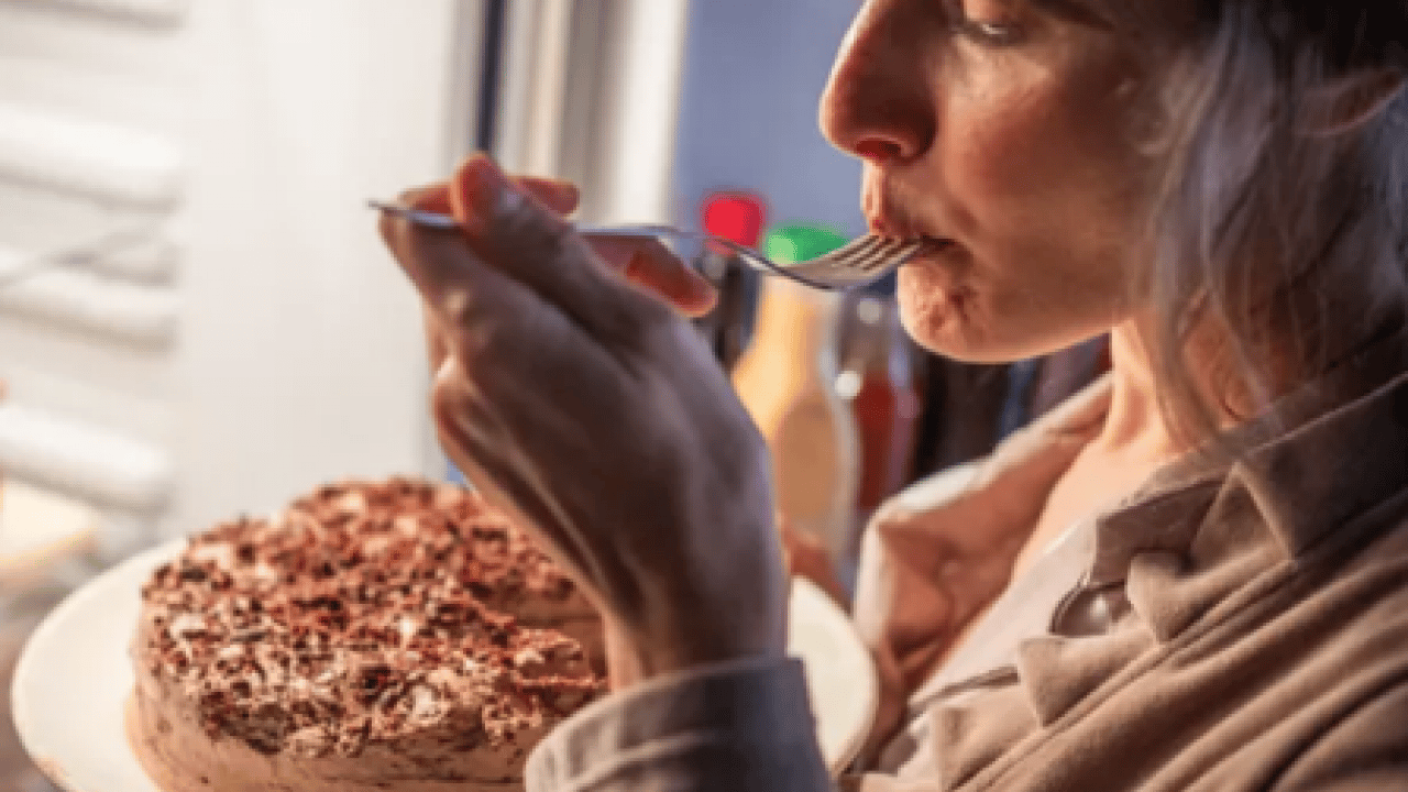 Foto - Bunu yapın! Yemekten sonra sadece 15 dakika! Besinlerin vücutta yağa dönüşmesini engelleyen basit yöntem