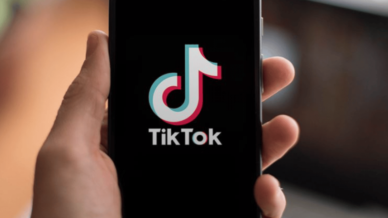 Foto - Bunun için değermiydi: TikTok yüzünden beyin hasarı oluştu!
