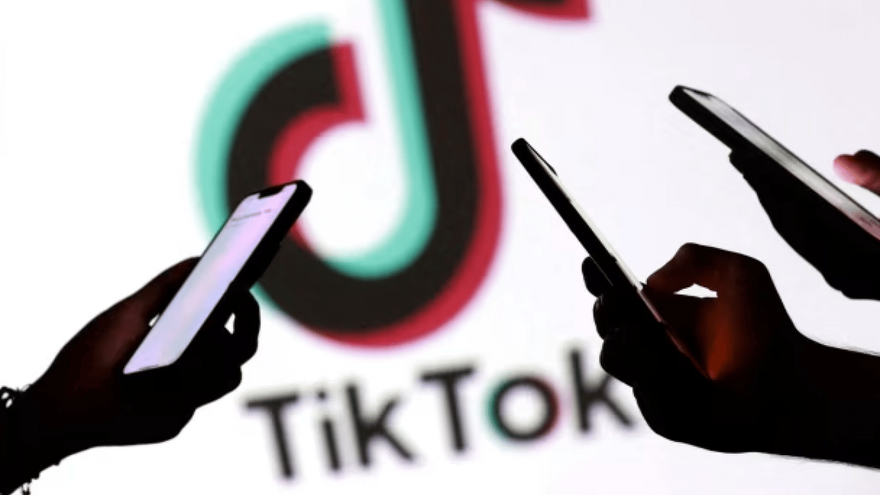 Foto - Bunun için değermiydi: TikTok yüzünden beyin hasarı oluştu!