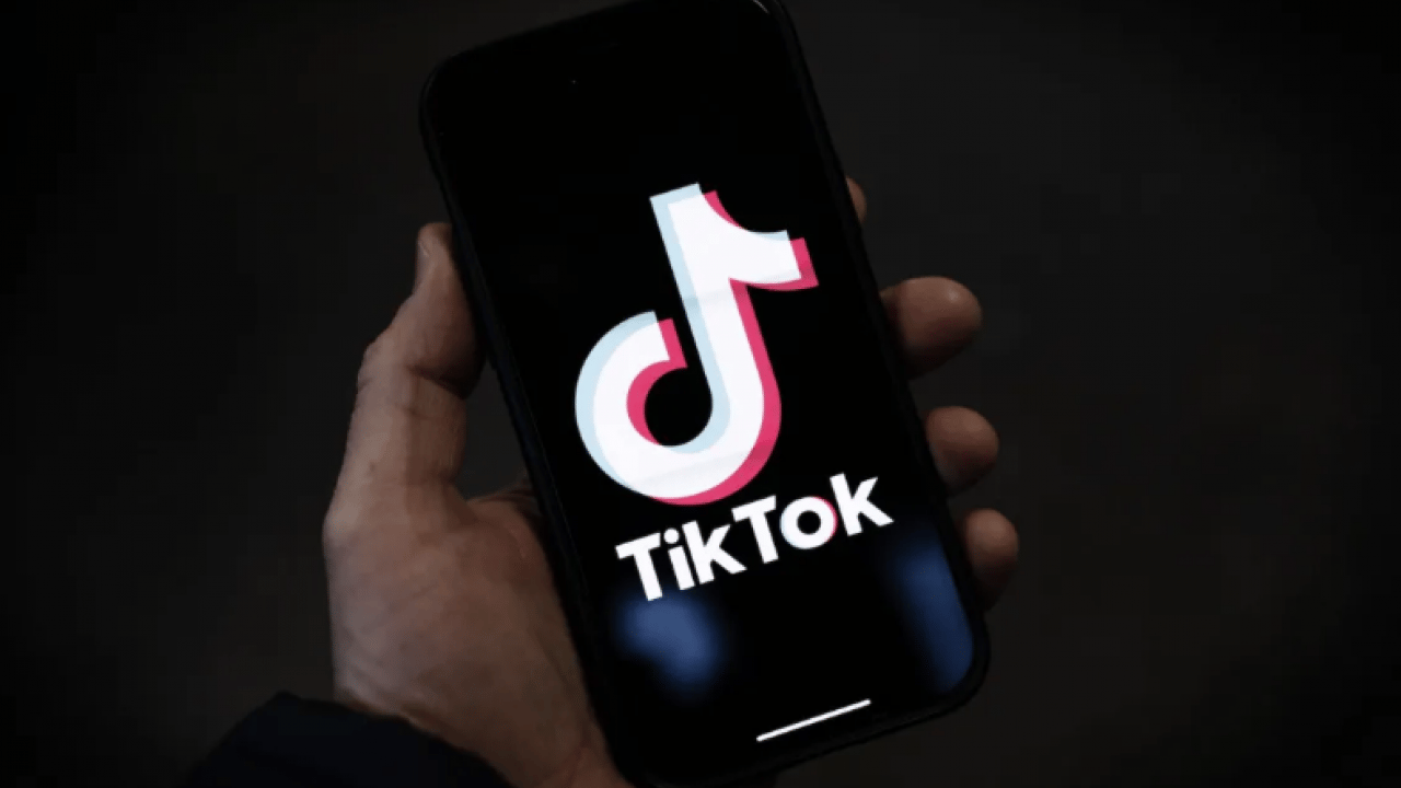 Foto - Bunun için değermiydi: TikTok yüzünden beyin hasarı oluştu!