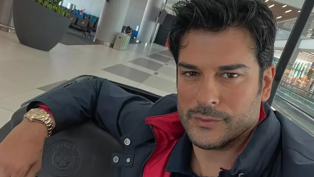 Foto - Burak Özçivit’ten sürpriz: Tek kişilik tiyatro oyunu! Projesi belli oldu