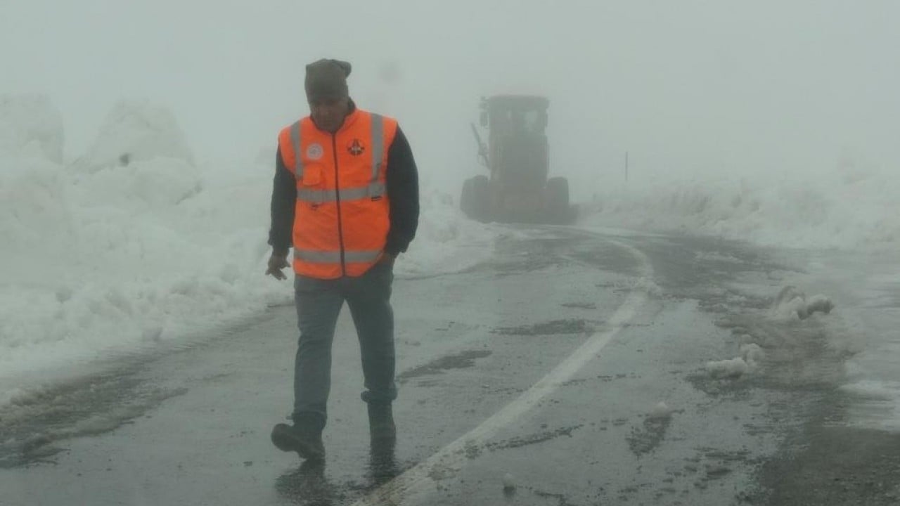 Foto - Burası Doğu Anadolu değil Akdeniz! Mersin'de kar 2 metreyi aştı