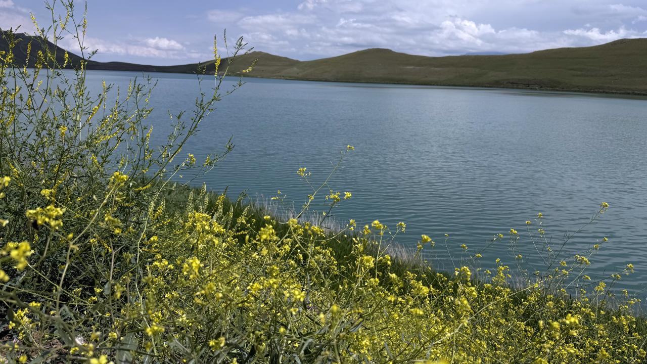 Foto - Burası Kars'ın Deniz Gölü! Eşsiz manzarasıyla dikkat çekiyor