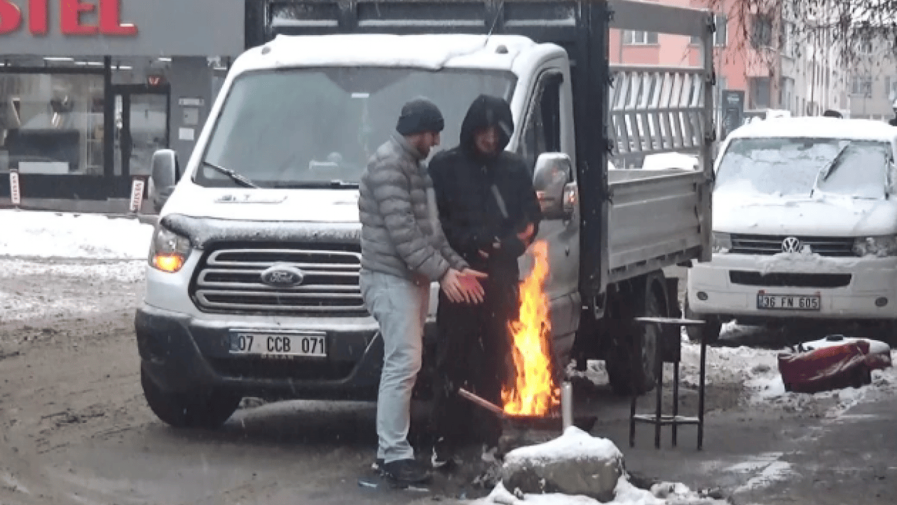 Foto - Burası Sibirya değil Türkiye! Baharda eksi 15 derece görüldü