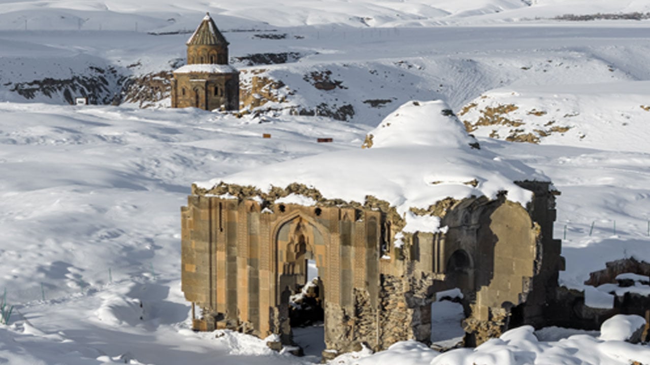 Foto - Burası Türklerin Anadolu’ya ilk adımı attığı yer… Anadolu'daki Türk İslam tarihinin başlangıç noktasına turist akını!