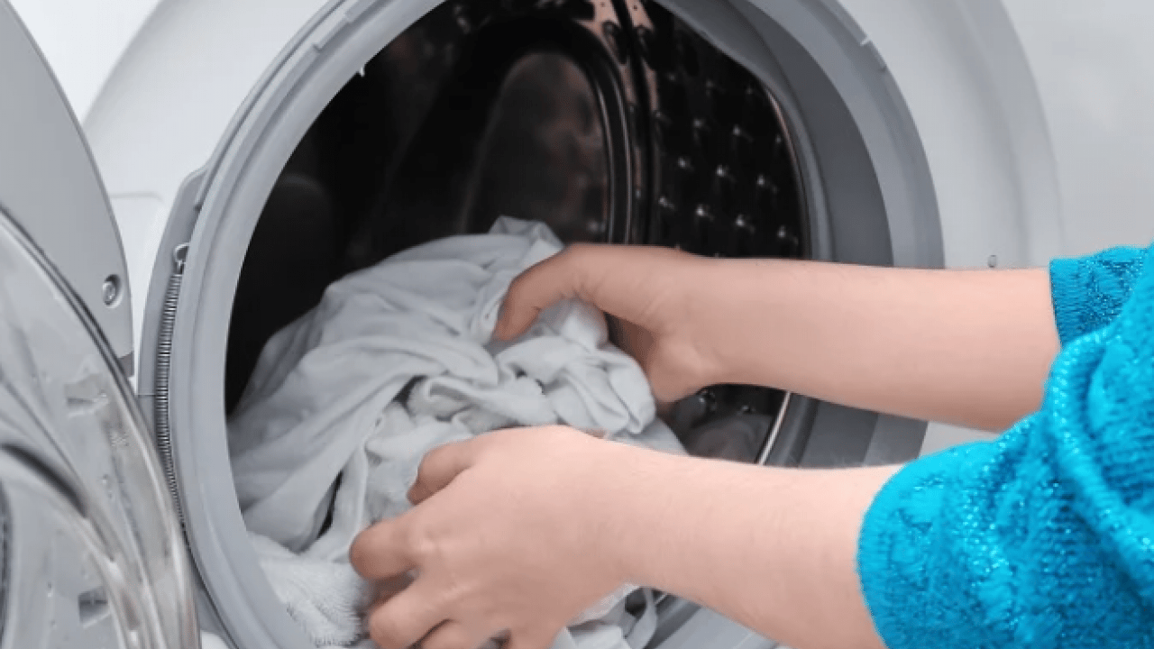 Foto - Burayı temizlemeyen yandı: Kıyafetlere bakteri bulaşıyor!