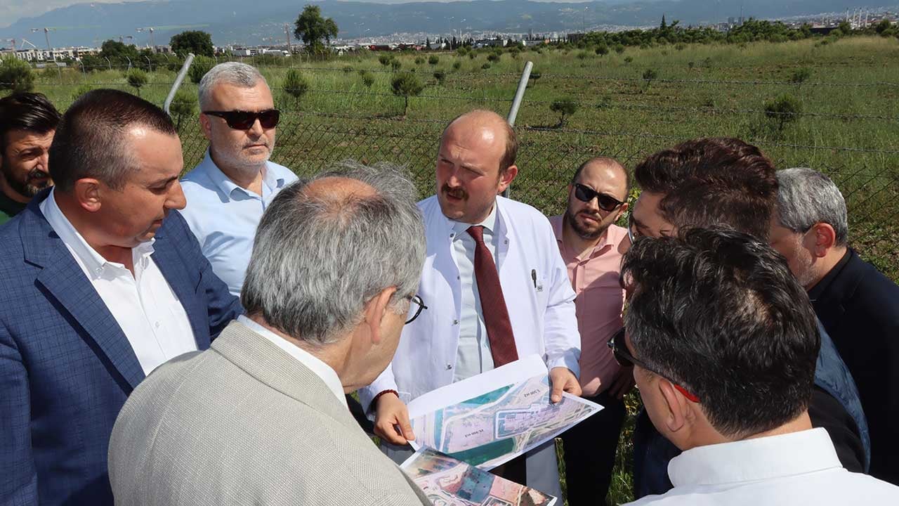 Foto - Bursa'da AK Partili vekil başa geçti! Bin 500 araçlık otopark müjdesi geldi 