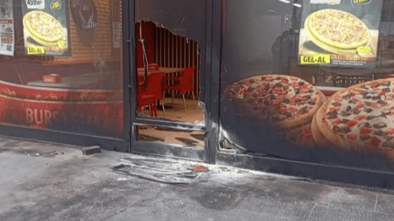 Foto - Bursa’da eski çalışan dehşeti: Aynı pizza zincirinin iki şubesini ateşe verdi