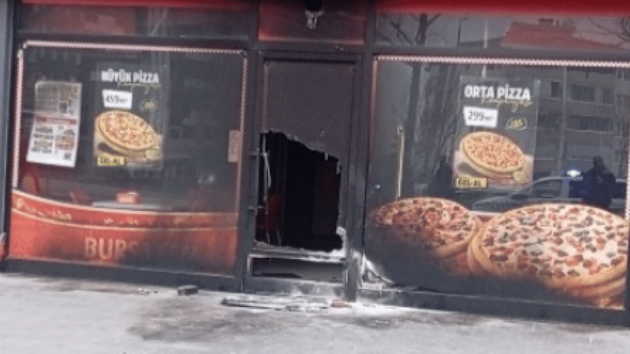 Foto - Bursa’da eski çalışan dehşeti: Aynı pizza zincirinin iki şubesini ateşe verdi