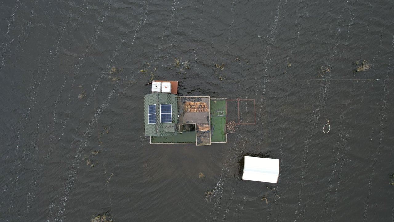 Bursa'da felaketi yaşadılar! Ulubat taştı evler sular altında kaldı