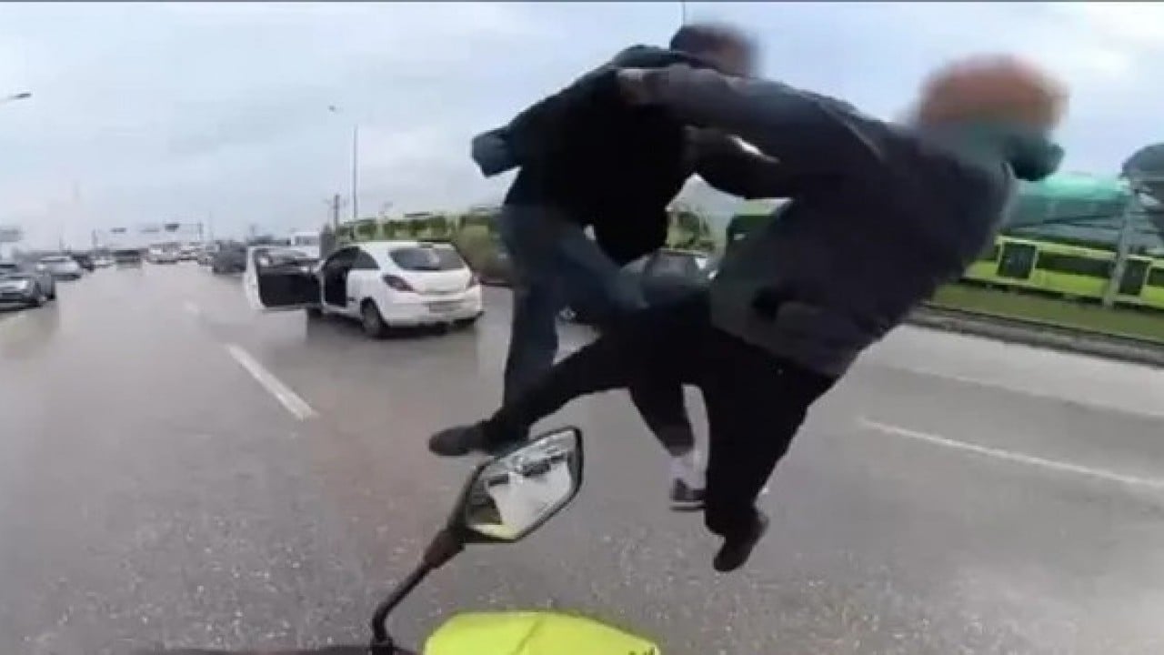 Foto - Bursa'da yol verme kavgası meydan savaşına döndü! Uçan tekmeli saldırganlar hakkında karar verildi