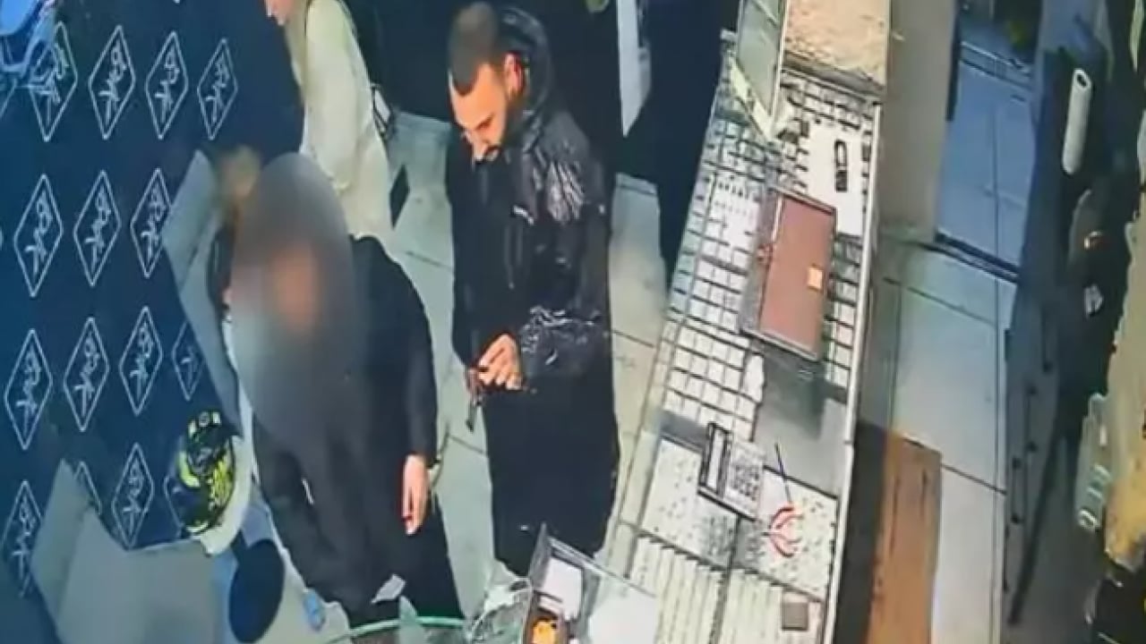 Foto - Böyle hırsız düşman başına: En yakınından darbe yedi!