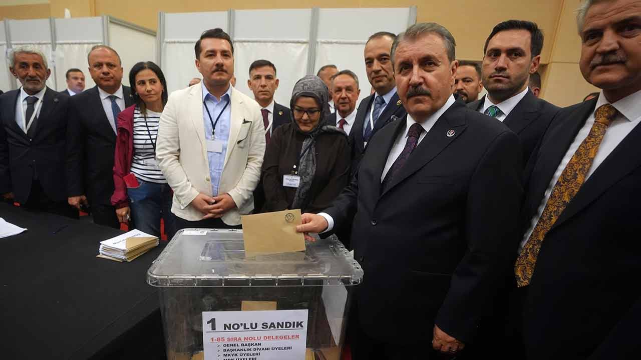 Foto - Büyük Birlik Partisi'nde kurultay günü! Destici'den önemli mesajlar