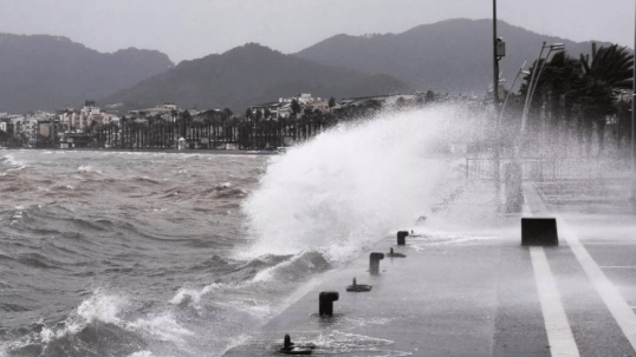 Foto - Büyük fırtına kopmak üzere: 45 ilde sarı alarm verildi!